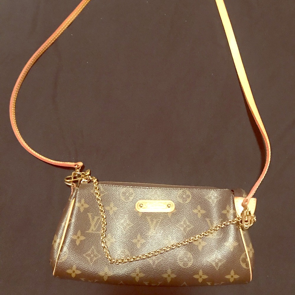 Louis Vuitton Eva Clutch